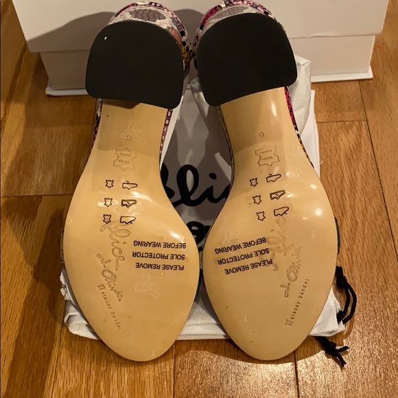 Alice + Olivia Lillian Snake skin embossed sandals - Picture 7 of 9